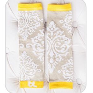 💛 NWT 💛 Baby Leggings 💛 Cyrus 💛